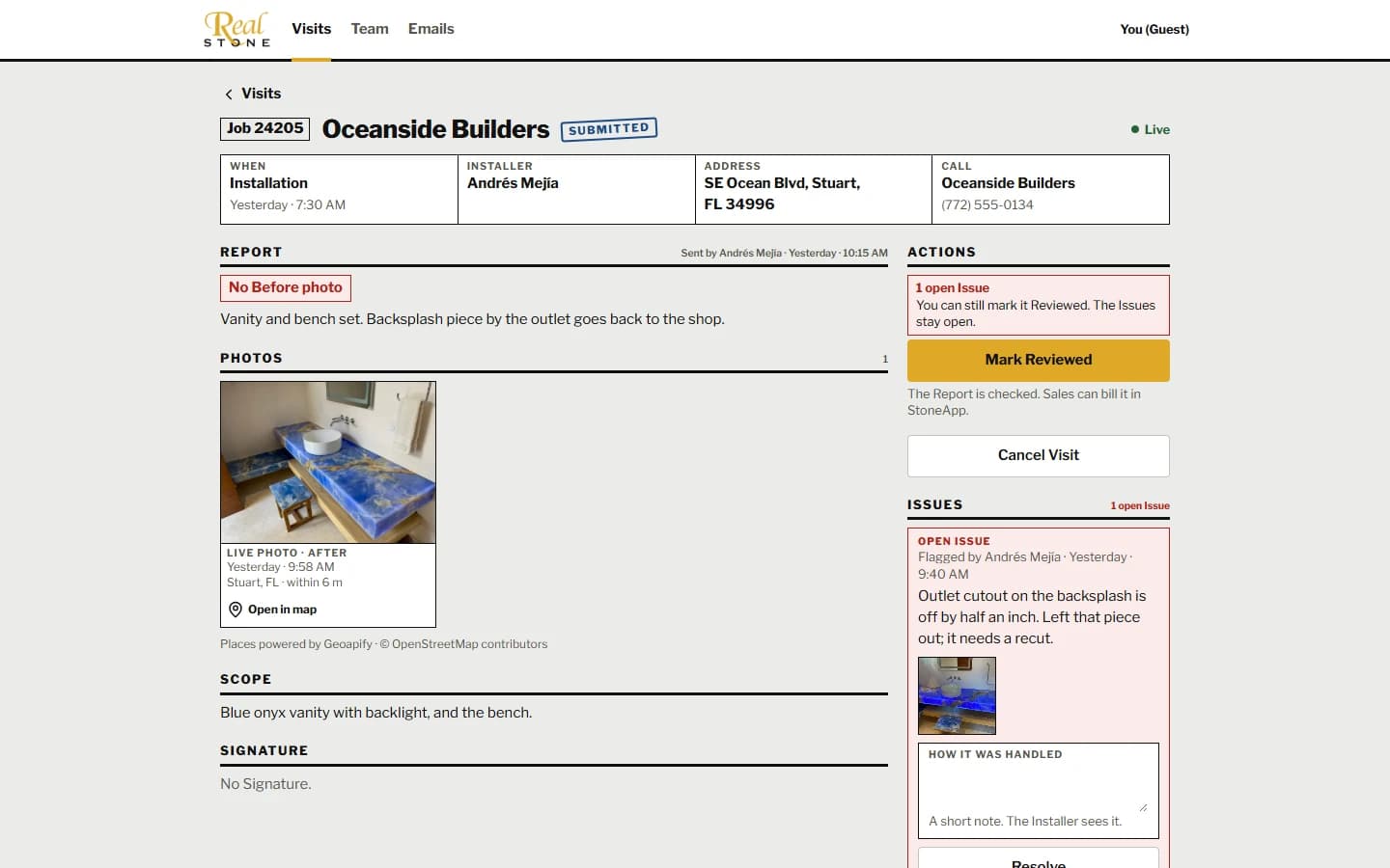 Field Photo Reports office view of one Visit: a stamped Live photo, an open Issue flagged by the Installer, and the Mark Reviewed button