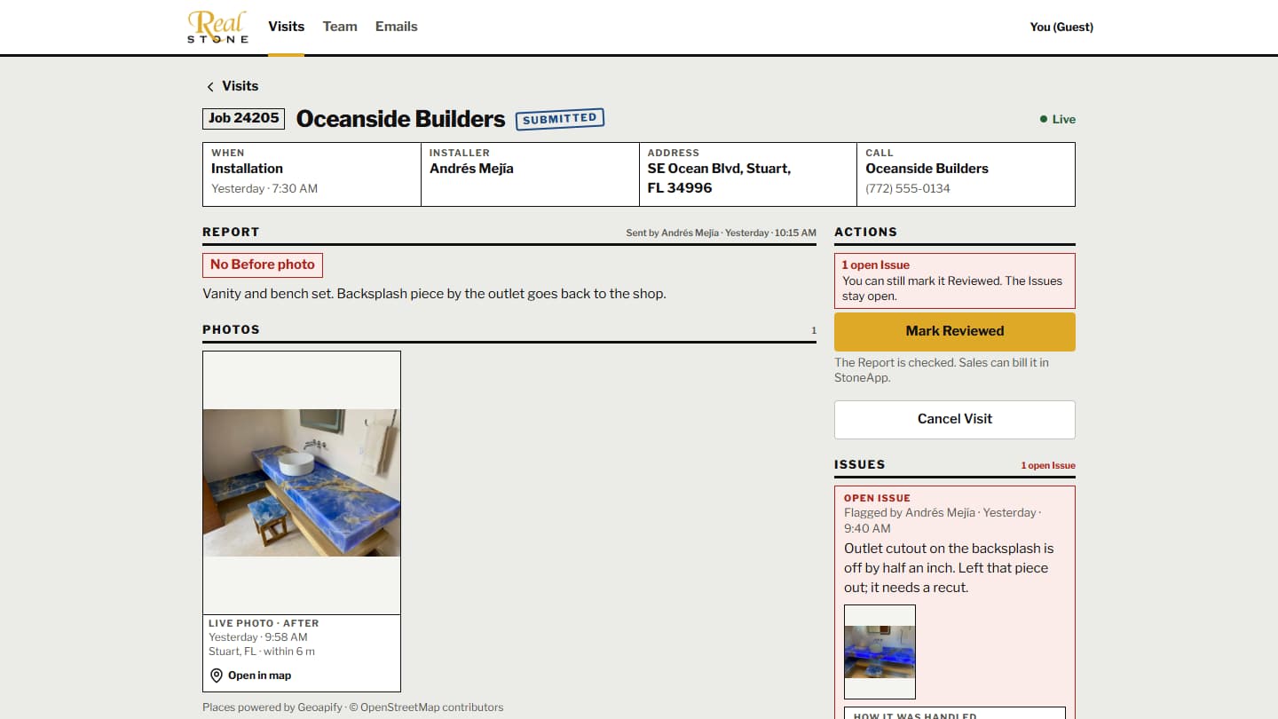 Field Photo Reports office view of one Visit: a stamped Live photo, an open Issue flagged by the Installer, and the Mark Reviewed button